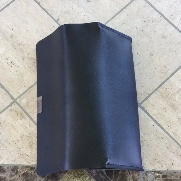 Hugo Boss semi hard case for sunglasses/eye glasses - Picture 5 of 5